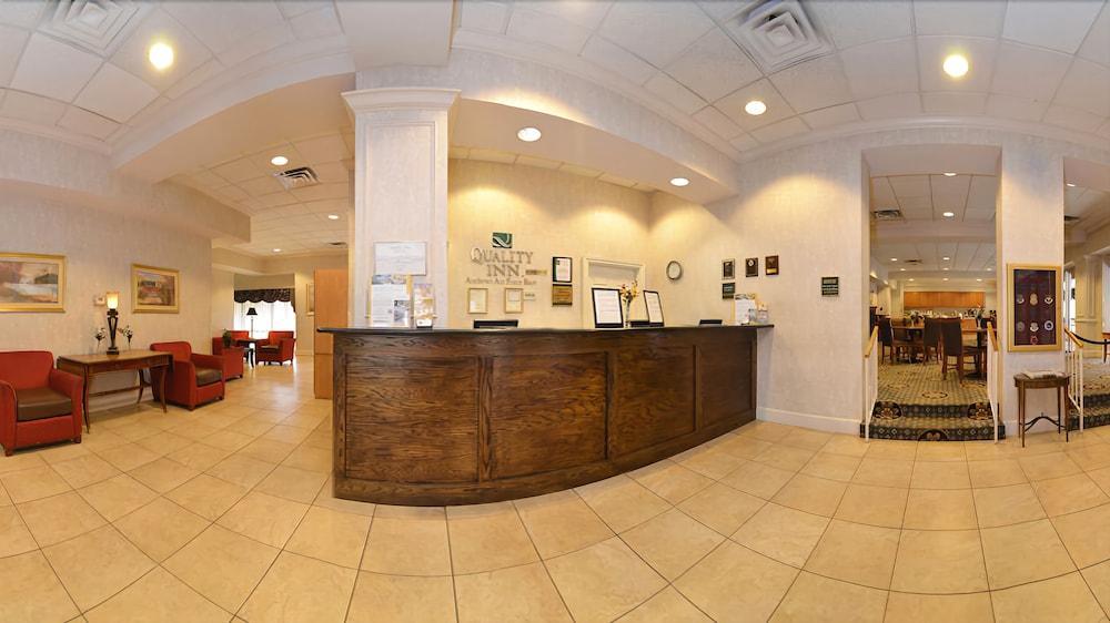 Quality Inn Near Joint Base Andrews-Washington Area Camp Springs Eksteriør billede