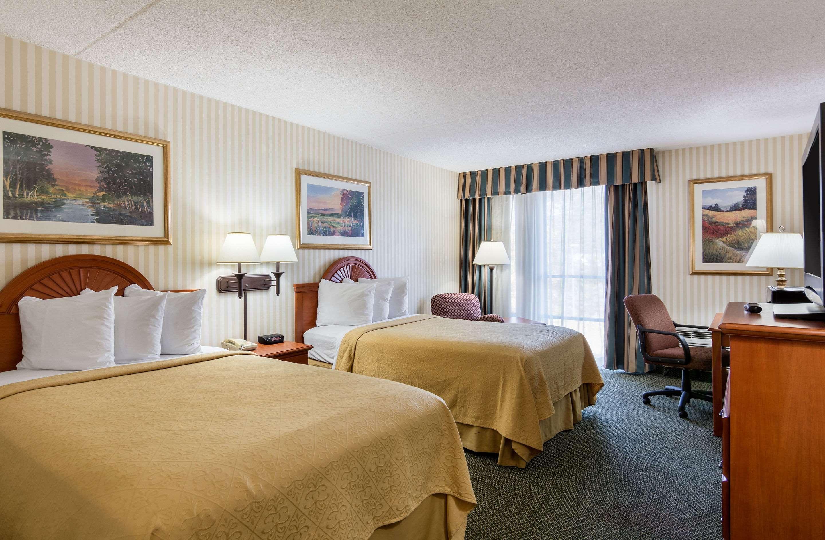 Quality Inn Near Joint Base Andrews-Washington Area Camp Springs Eksteriør billede