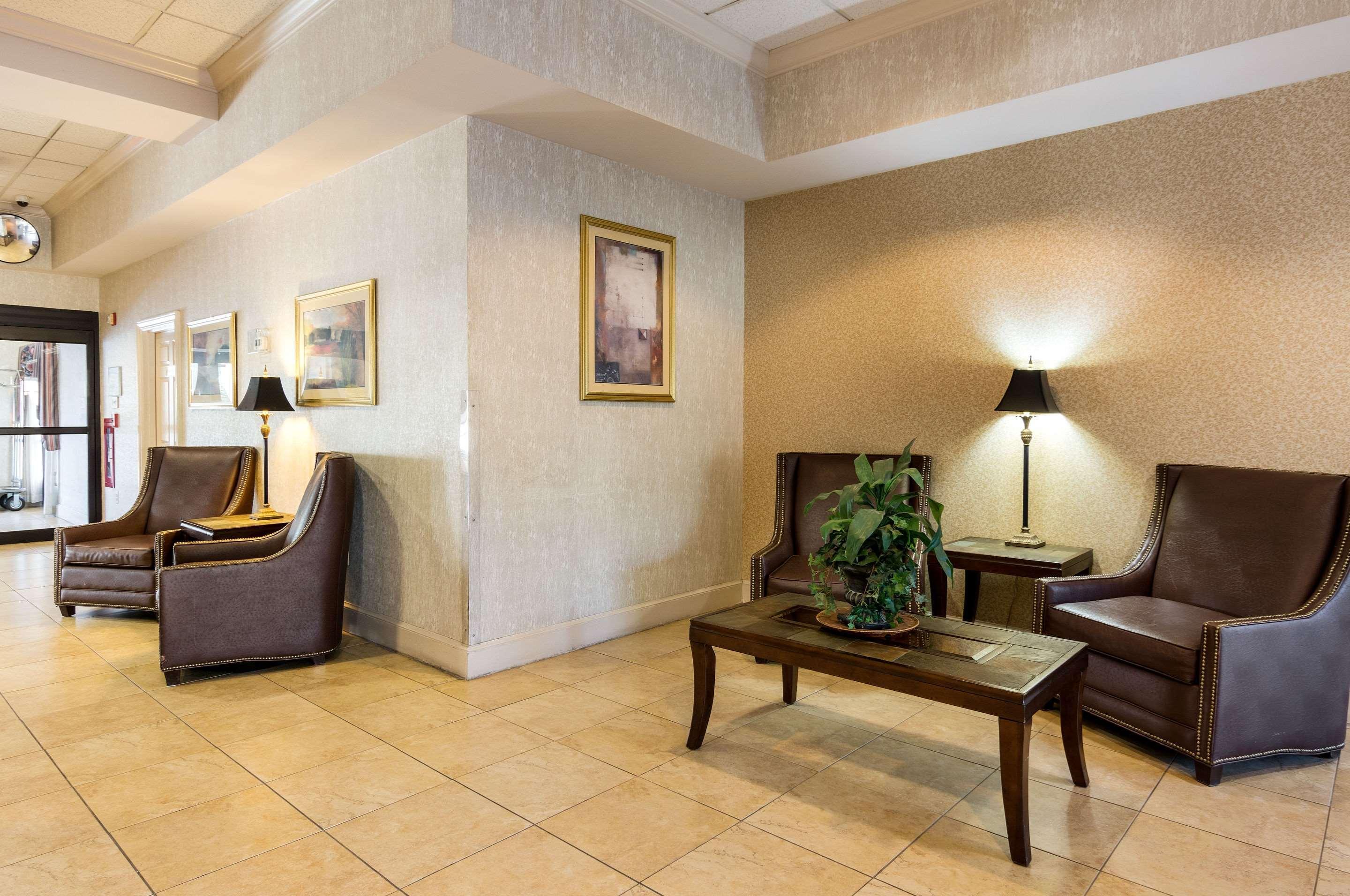 Quality Inn Near Joint Base Andrews-Washington Area Camp Springs Eksteriør billede