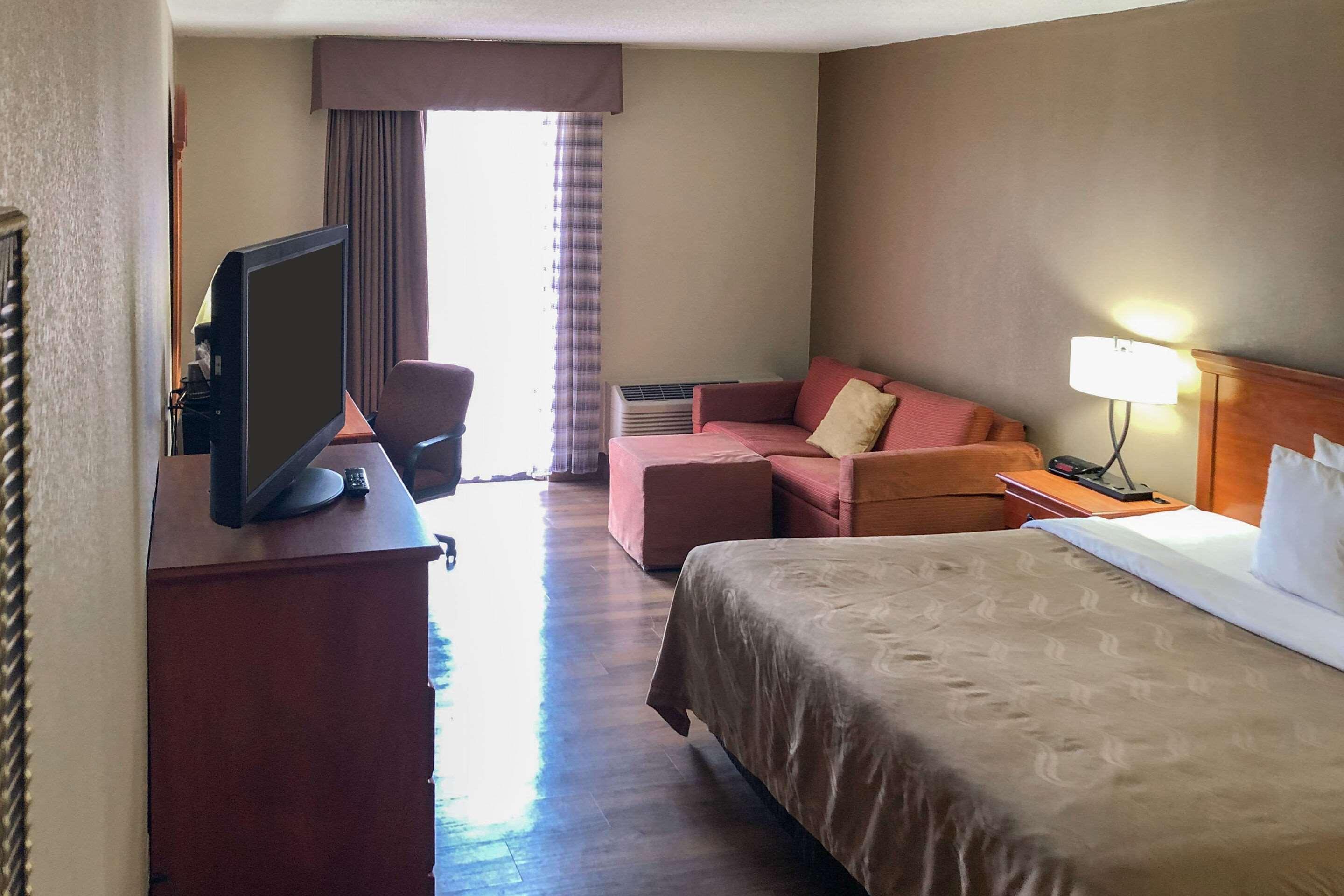 Quality Inn Near Joint Base Andrews-Washington Area Camp Springs Eksteriør billede