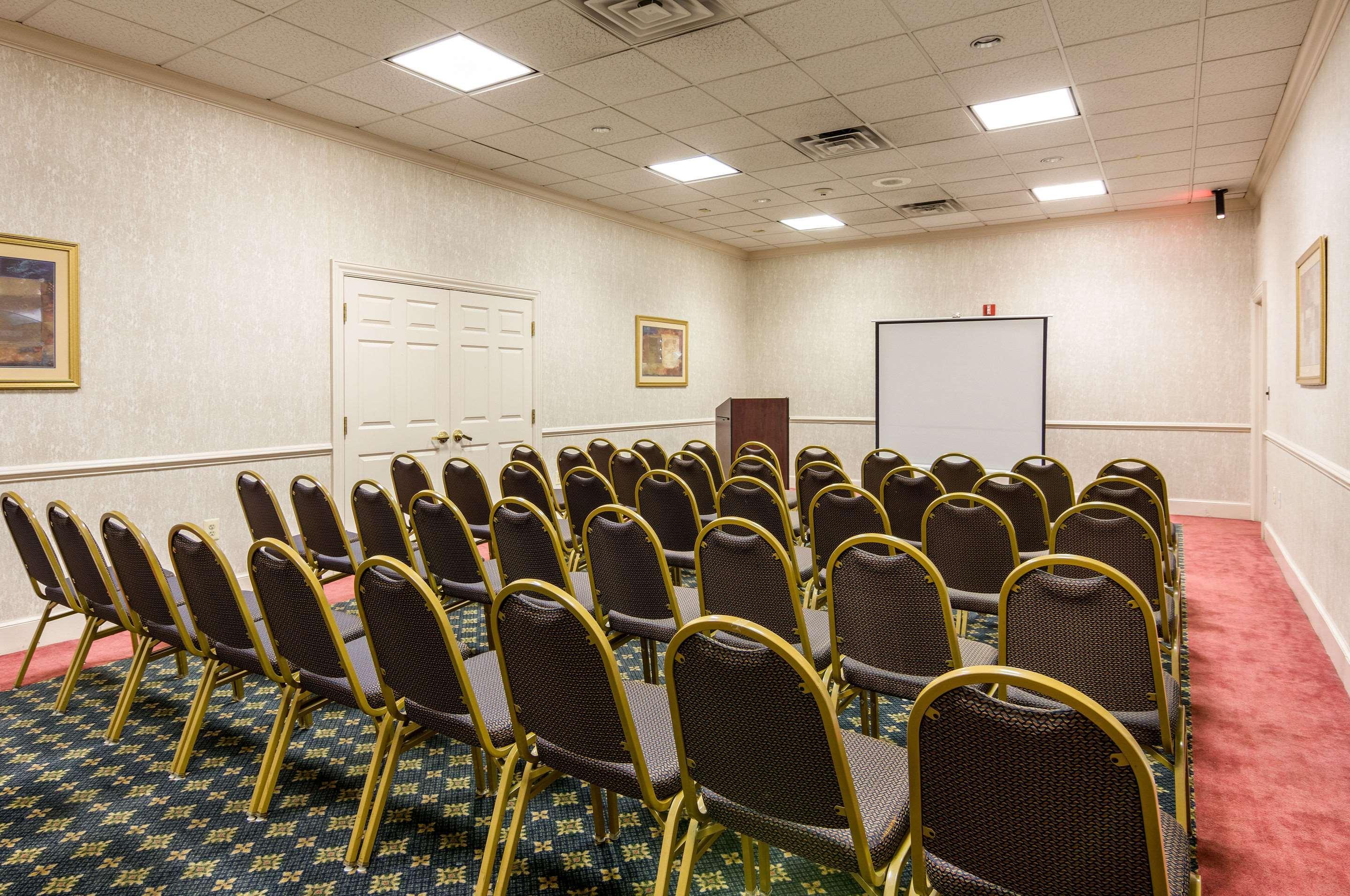 Quality Inn Near Joint Base Andrews-Washington Area Camp Springs Eksteriør billede