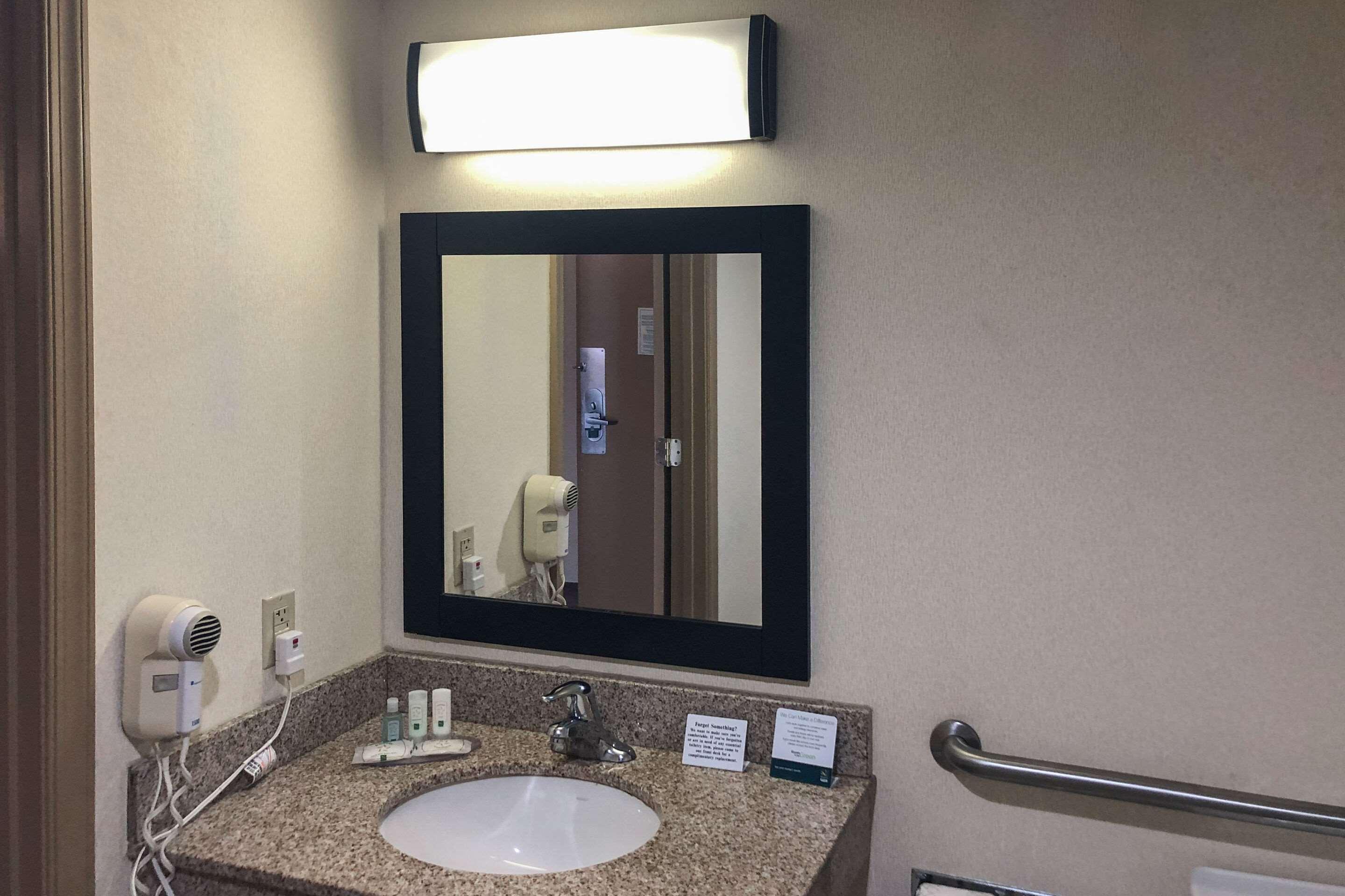 Quality Inn Near Joint Base Andrews-Washington Area Camp Springs Eksteriør billede