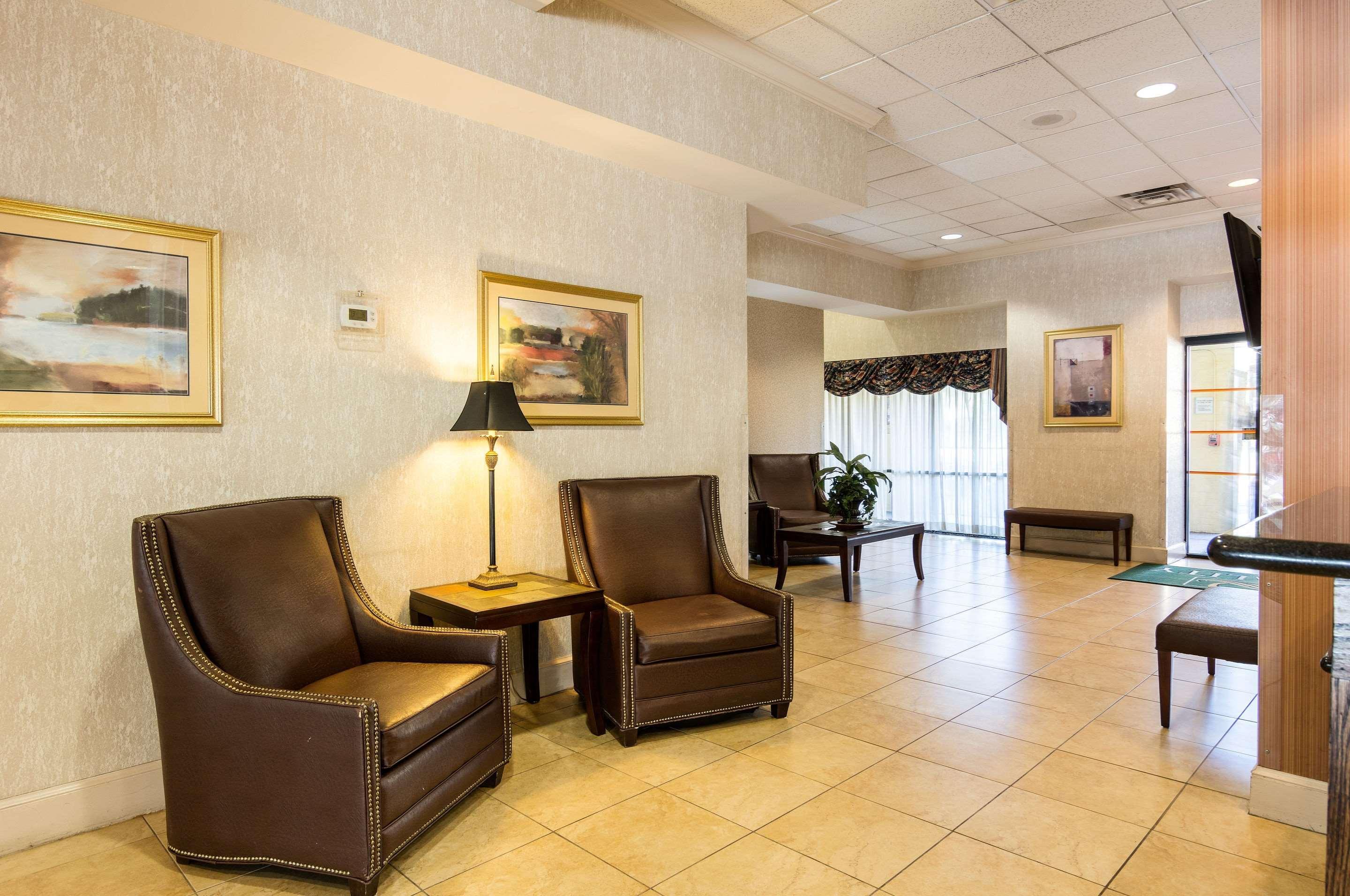 Quality Inn Near Joint Base Andrews-Washington Area Camp Springs Eksteriør billede