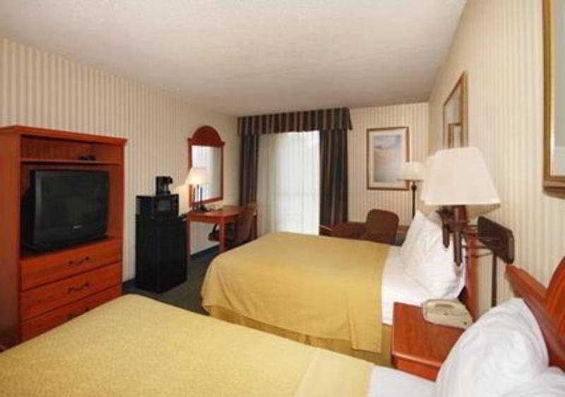 Quality Inn Near Joint Base Andrews-Washington Area Camp Springs Eksteriør billede